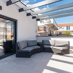 别墅 In - Haus Fuer 8 Personen *