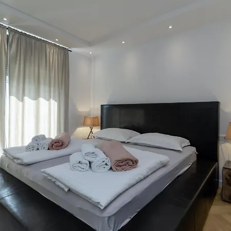 Villa In - Haus Fuer 8 Personen