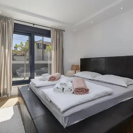 In - Haus Fuer 8 Personen Villa