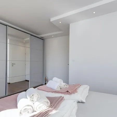 In - Haus Fuer 8 Personen *