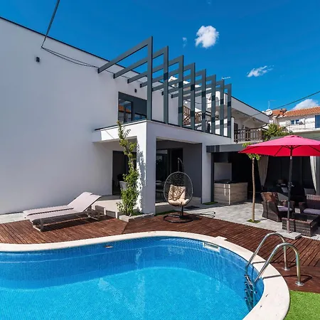 In - Haus Fuer 8 Personen *