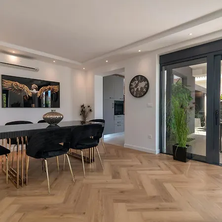 In - Haus Fuer 8 Personen Villa Vodice