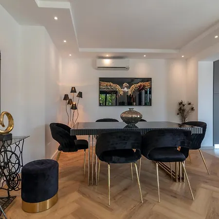 Villa In - Haus Fuer 8 Personen Vodice