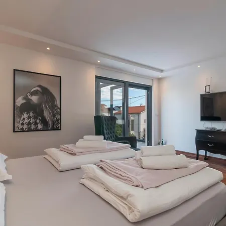 In - Haus Fuer 8 Personen Villa *