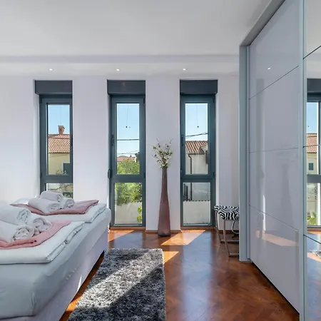 In - Haus Fuer 8 Personen Villa Vodice