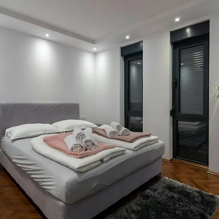 Villa In - Haus Fuer 8 Personen *