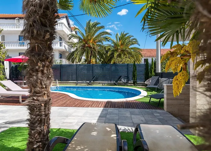 In - Haus Fuer 8 Personen Villa