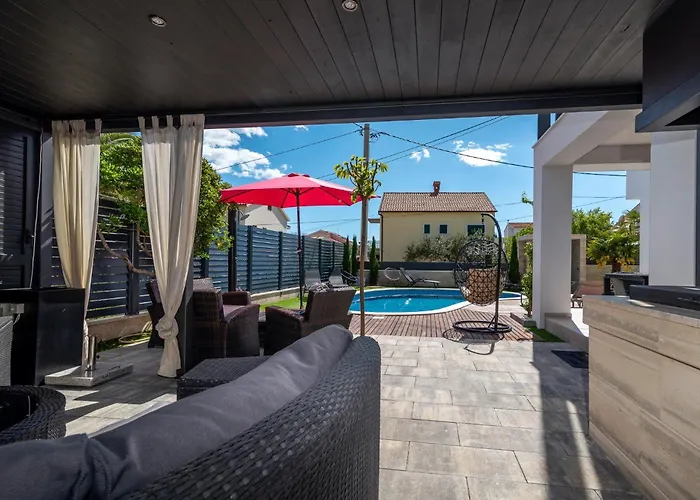 In - Haus Fuer 8 Personen * Vodice