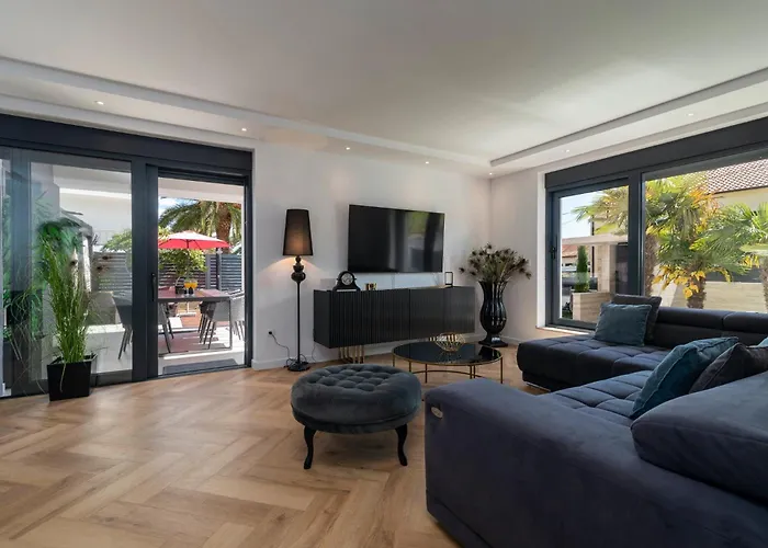 In - Haus Für 8 Personen * Vodice